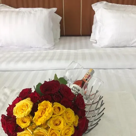 Entebbe Airport Superking Bed Apartment Wakiso Exterior photo